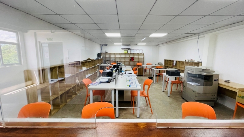 フィリピン留学 Cebu21 - B`CEBU-Admin Office-1
